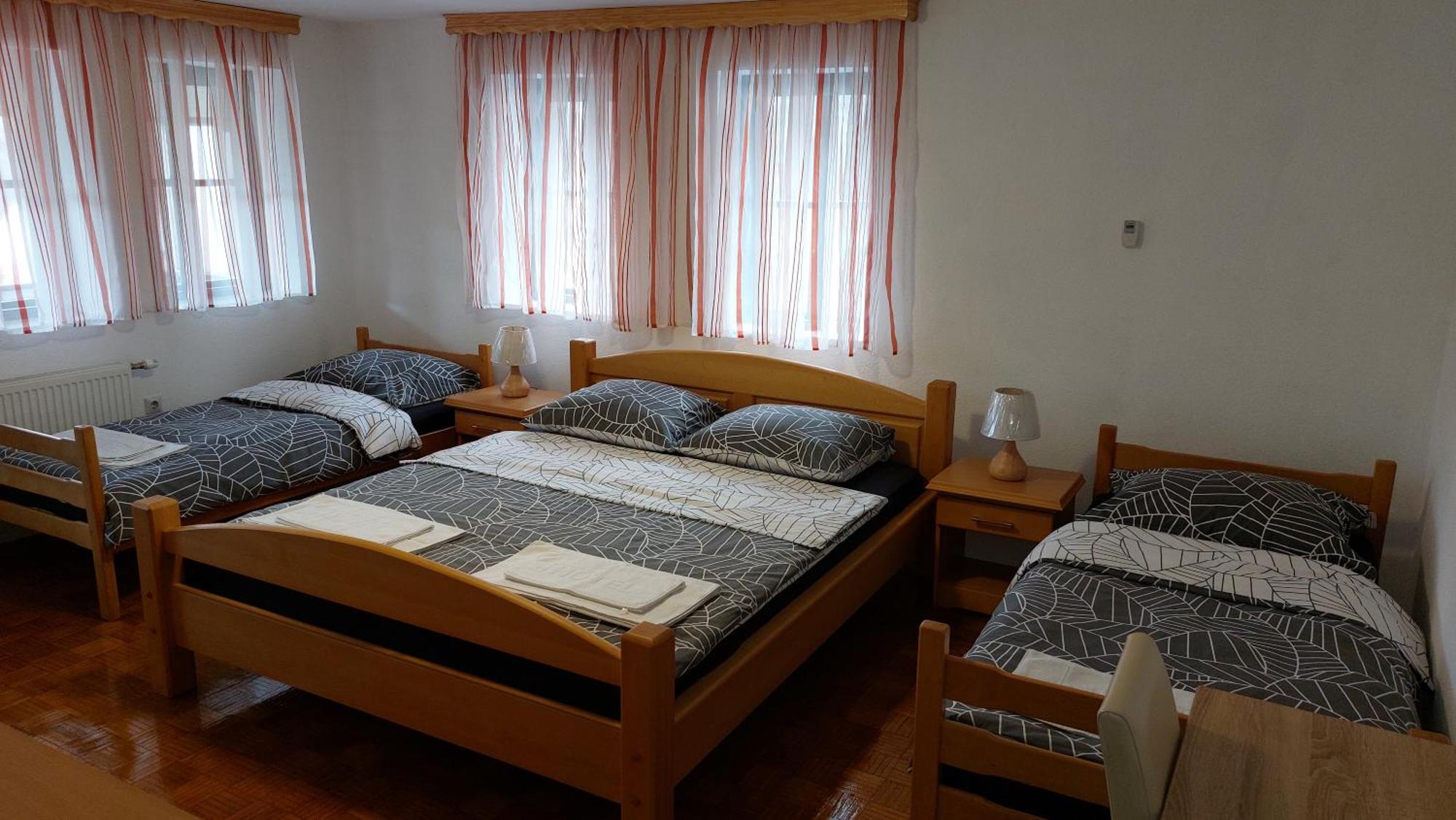 Panorama Travnik Aparthotel Δωμάτιο φωτογραφία