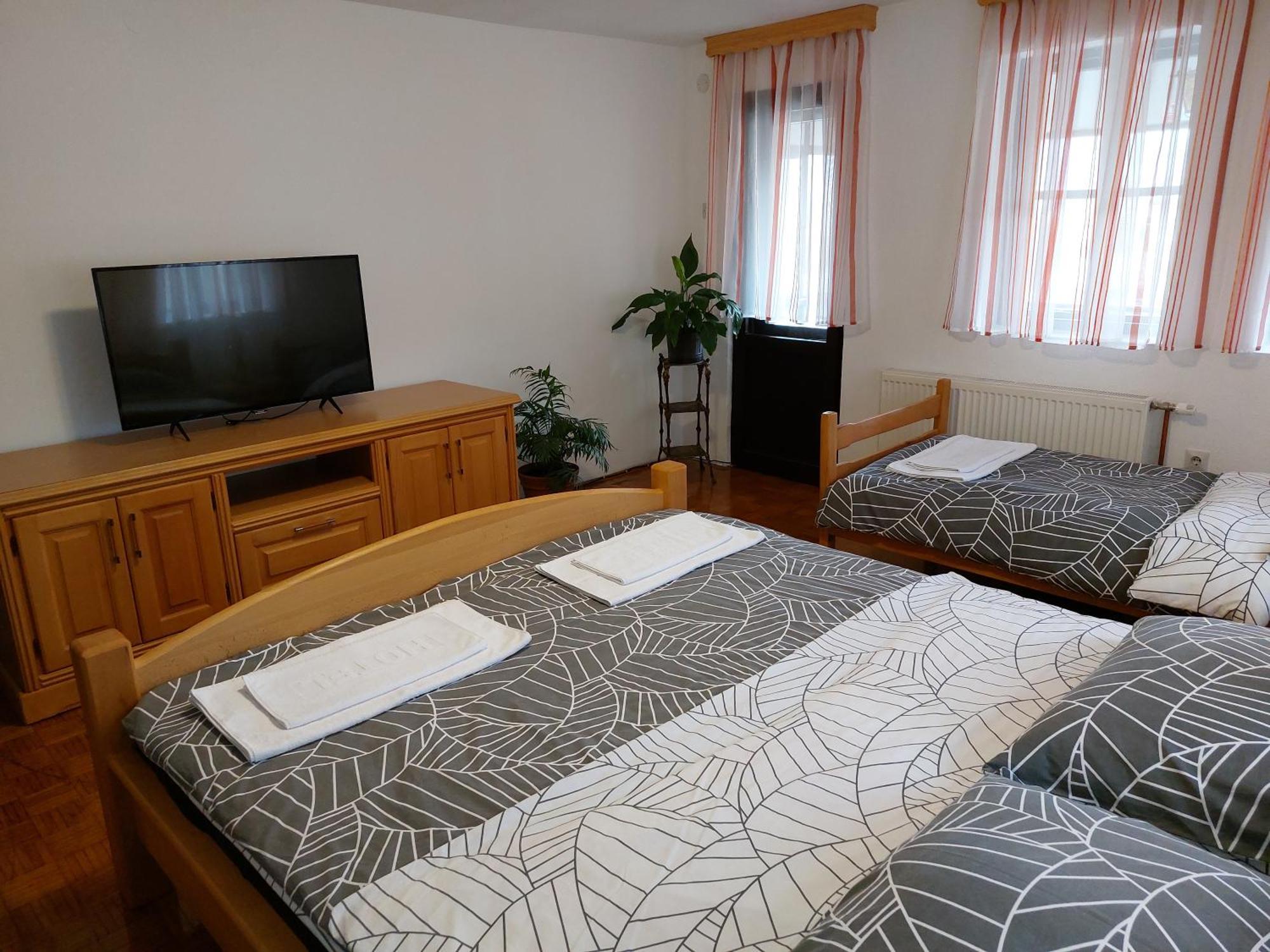 Panorama Travnik Aparthotel Δωμάτιο φωτογραφία