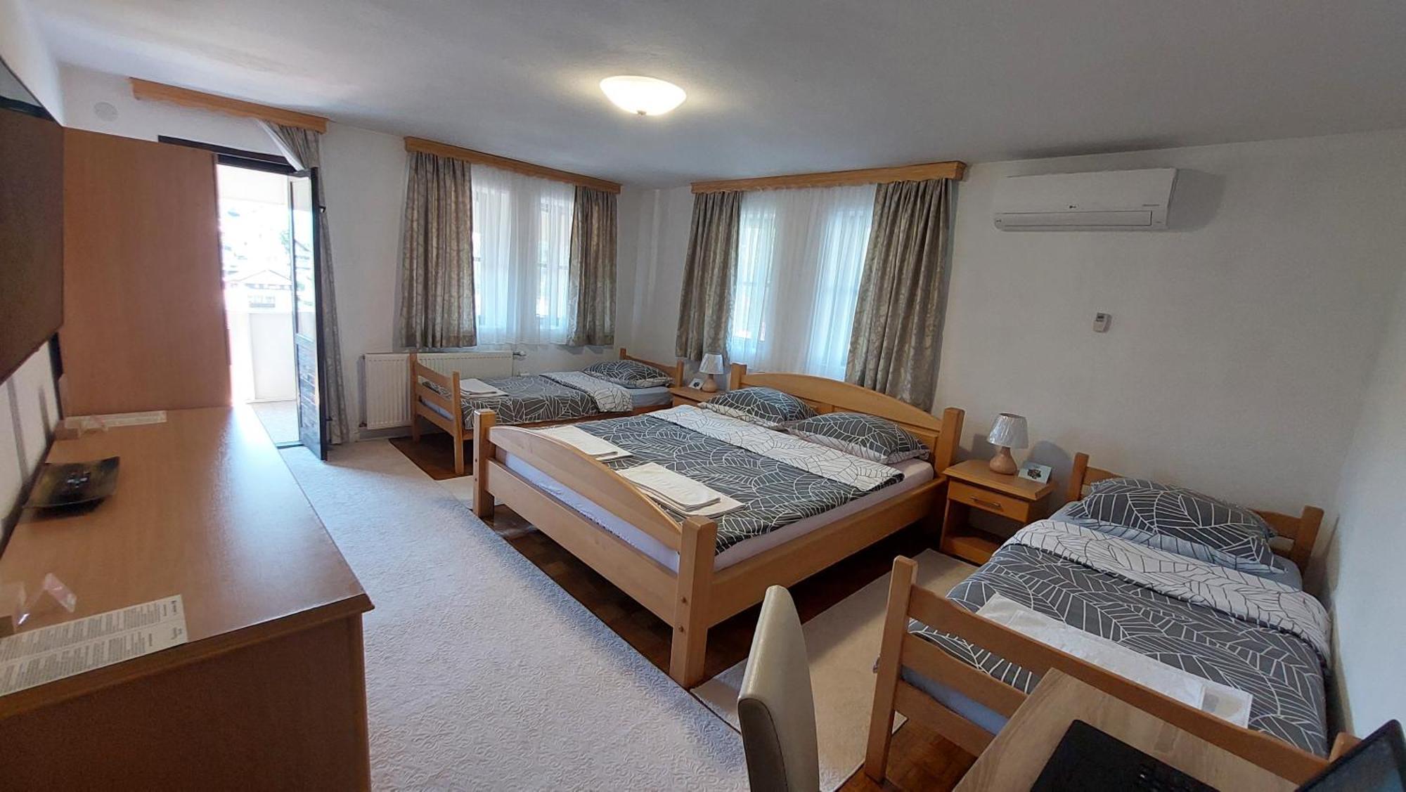 Panorama Travnik Aparthotel Εξωτερικό φωτογραφία